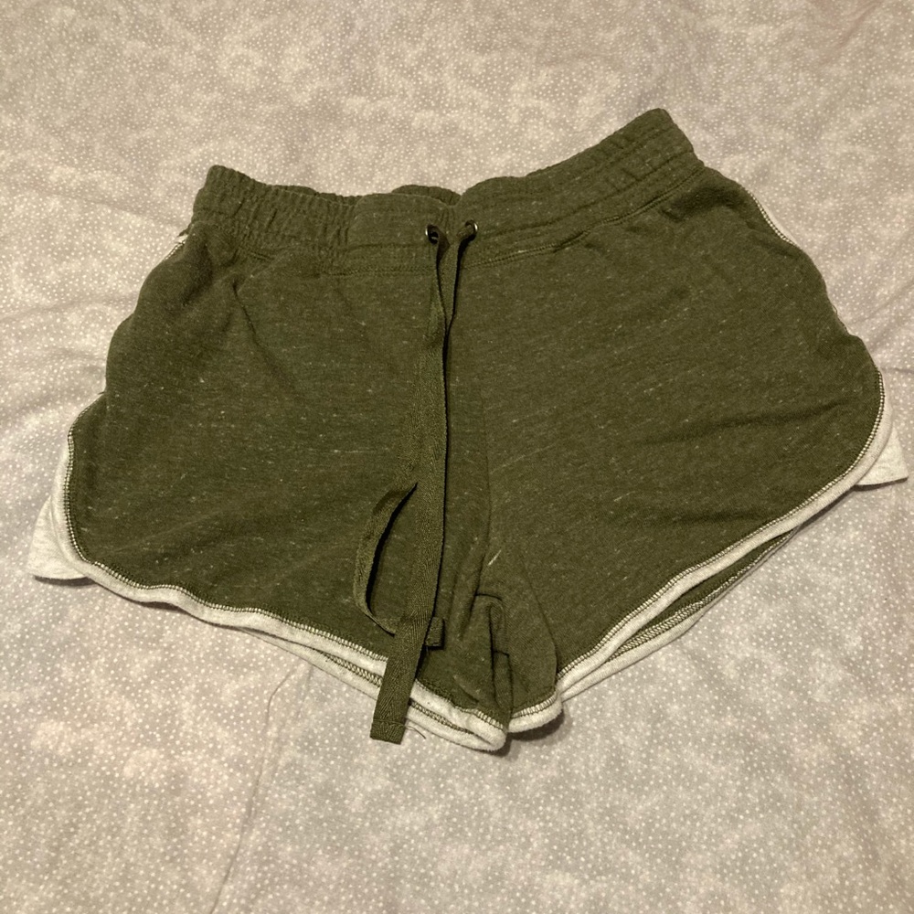 Women’s size M (8-10) Shorts